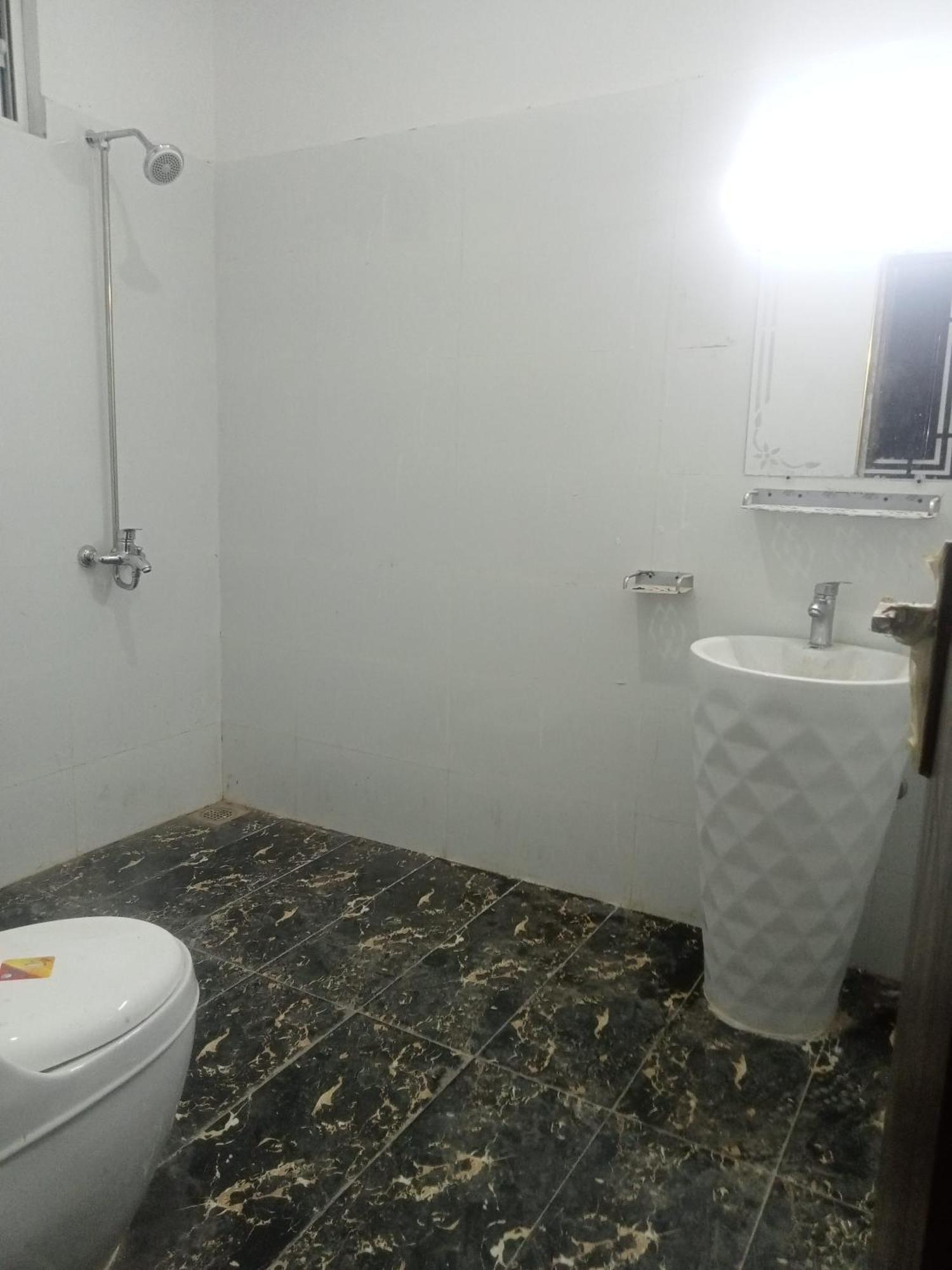 Ryazm Guest House Rawalpindi Extérieur photo